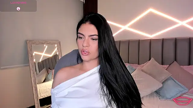 Veronicalanx1 online show from 07-31-26, 10:47