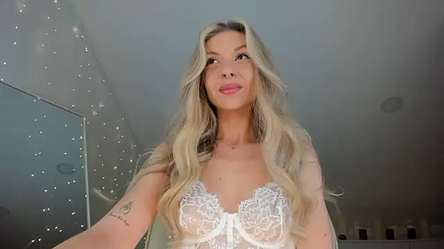 Maya Goddess online show from 03-08-26, 12:19