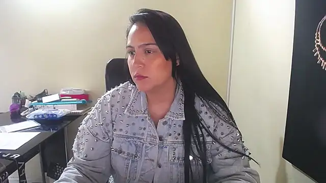 kendall 52 online show from 10-11-25, 02:15