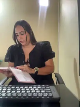 kendall 52 online show from 04-25-26, 02:58