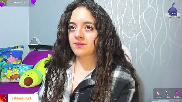 Snapshot of AshleyKim_ chatting on 11-29-25, 12:46 AshleyKim online show from 11-29-25, 12:46