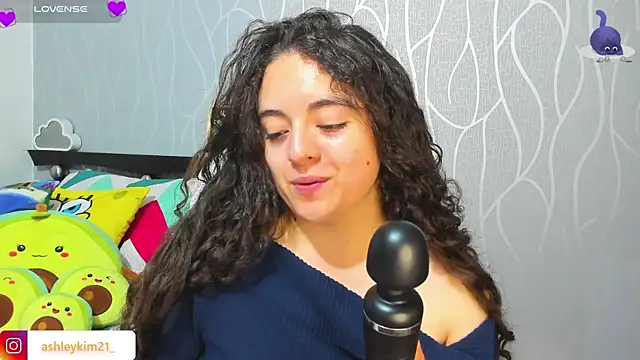 Snapshot of AshleyKim_ chatting on 03-27-26, 12:38 AshleyKim online show from 03-27-26, 12:38