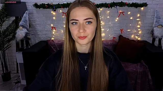 Snapshot of Adelyna_Bird chatting on 01-06-25, 10:46 Adelyna Bird online show from 01-06-25, 10:46