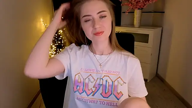 Snapshot of Adelyna_Bird chatting on 02-27-26, 08:14 Adelyna Bird online show from 02-27-26, 08:14