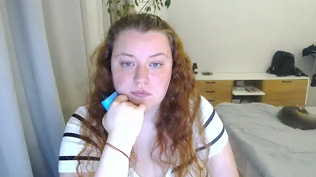 PolinaSalvatore online show from 04-15-26, 07:58