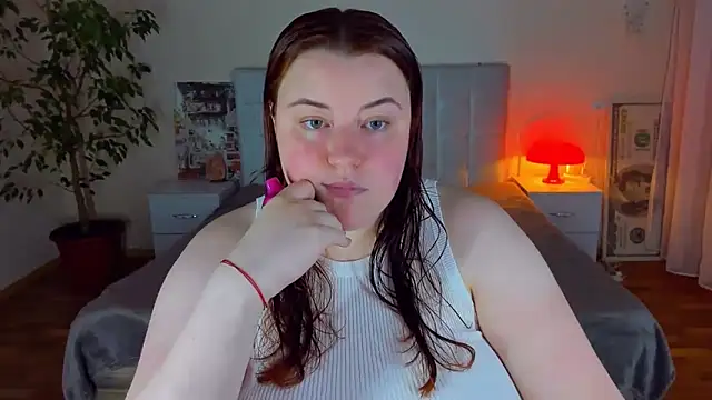 PolinaSalvatore online show from 06-11-26, 07:23
