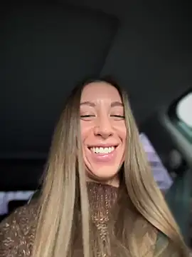 Snapshot of EvaCatt chatting on 11-18-25, 03:34 EvaCatt online show from 11-18-25, 03:34