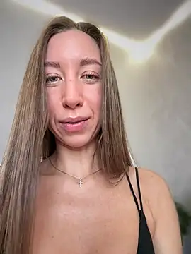 Snapshot of EvaCatt chatting on 02-28-26, 03:51 EvaCatt online show from 02-28-26, 03:51