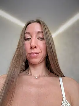 Snapshot of EvaCatt chatting on 03-15-26, 04:29 EvaCatt online show from 03-15-26, 04:29