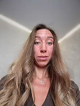 EvaCatt online show from 07-10-26, 04:39