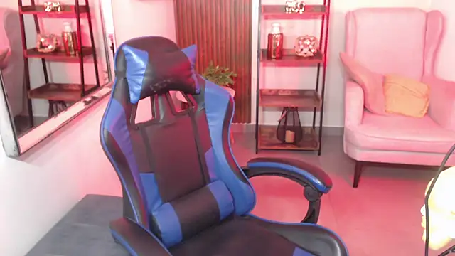 Kenya--Buhle online show from 11-20-25, 06:18