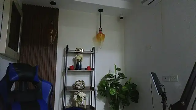 Kenya--Buhle online show from 04-28-26, 11:04