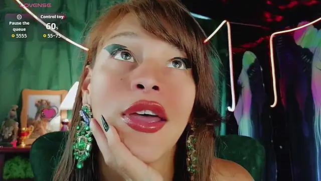 Summer XO online show from 02-10-26, 09:08