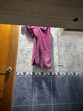 andreaisis2 online show from 10-24-25, 09:11