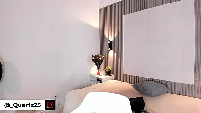 Zafiiraa online show from 10-25-25, 11:51