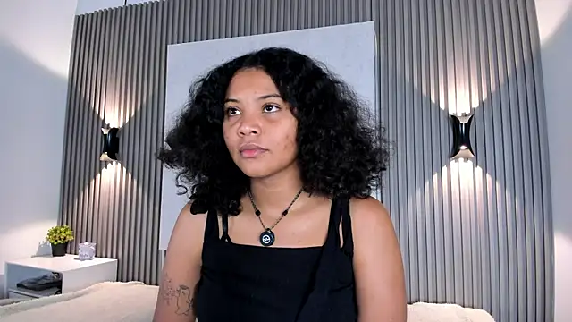 Zafiiraa online show from 02-04-26, 12:22