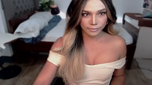 Snapshot of liaa_lurrecams chatting on 09-24-25, 04:10 liaa lurrecams online show from 09-24-25, 04:10