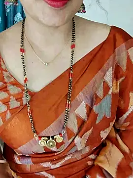 Snapshot of Indian_desi_wife chatting on 11-12-25, 02:01 Indian desi wife online show from 11-12-25, 02:01