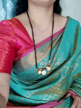 Snapshot of Indian_desi_wife chatting on 02-03-26, 06:22 Indian desi wife online show from 02-03-26, 06:22