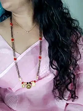 Snapshot of Indian_desi_wife chatting on 03-03-26, 02:18 Indian desi wife online show from 03-03-26, 02:18