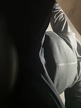 serkan201852 online show from 11-08-25, 01:11