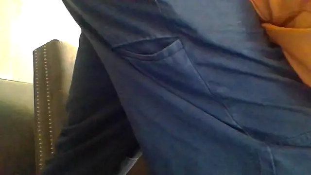 Snapshot of Daddy_hook chatting on 04-15-26, 11:27 Daddy hook online show from 04-15-26, 11:27