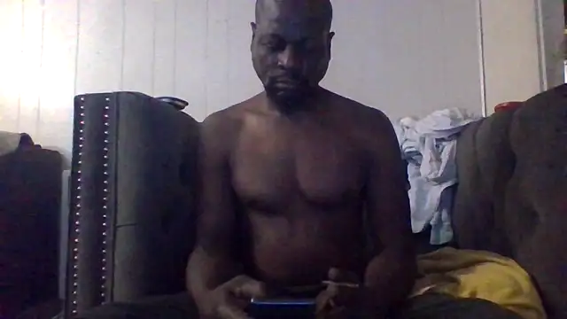 Snapshot of Daddy_hook chatting on 04-20-26, 03:42 Daddy hook online show from 04-20-26, 03:42