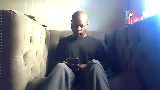 Snapshot of Daddy_hook chatting on 04-27-26, 12:52 Daddy hook online show from 04-27-26, 12:52
