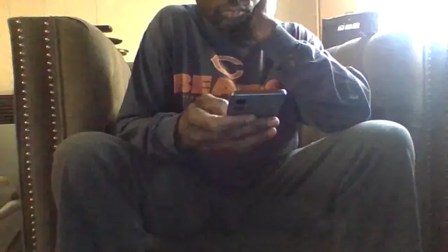 Snapshot of Daddy_hook chatting on 05-05-26, 01:57 Daddy hook online show from 05-05-26, 01:57