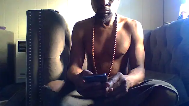 Snapshot of Daddy_hook chatting on 05-11-26, 01:22 Daddy hook online show from 05-11-26, 01:22