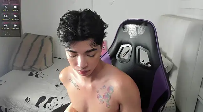 santy7v7 online show from 02-02-25, 04:32