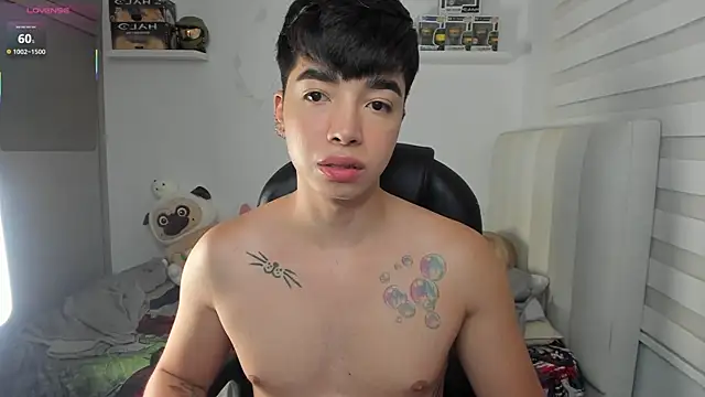 santy7v7 online show from 04-23-26, 01:35