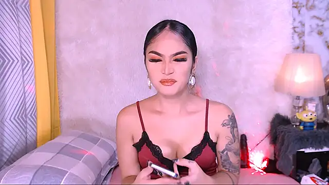 Snapshot of Oriental_Tiara chatting on 01-23-25, 01:35 Oriental Tiara online show from 01-23-25, 01:35