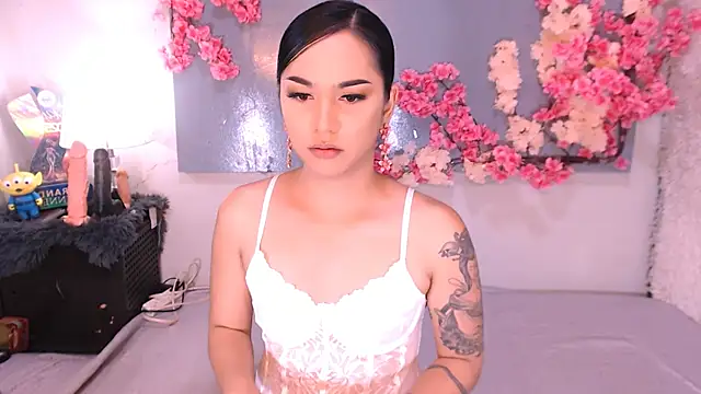 Snapshot of Oriental_Tiara chatting on 10-07-25, 12:24 Oriental Tiara online show from 10-07-25, 12:24