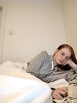 Snapshot of jannis1992 chatting on 10-02-25, 05:36 jannis1992 online show from 10-02-25, 05:36