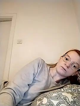 Snapshot of jannis1992 chatting on 10-22-25, 04:13 jannis1992 online show from 10-22-25, 04:13