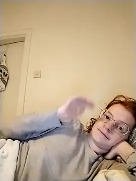 Snapshot of jannis1992 chatting on 10-23-25, 04:12 jannis1992 online show from 10-23-25, 04:12