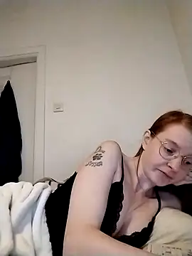 Snapshot of jannis1992 chatting on 11-10-25, 02:54 jannis1992 online show from 11-10-25, 02:54