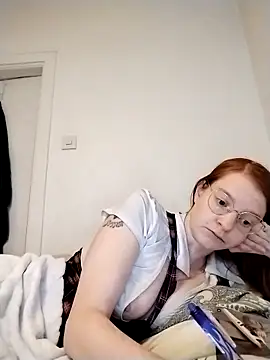 Snapshot of jannis1992 chatting on 11-14-25, 05:17 jannis1992 online show from 11-14-25, 05:17