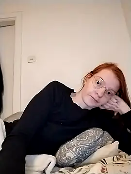 Snapshot of jannis1992 chatting on 11-18-25, 02:21 jannis1992 online show from 11-18-25, 02:21