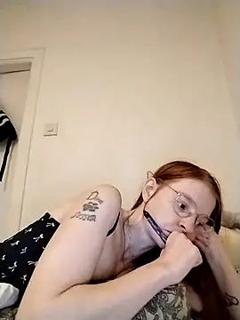 Snapshot of jannis1992 chatting on 12-21-25, 05:03 jannis1992 online show from 12-21-25, 05:03