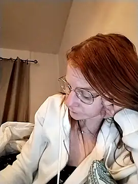 Snapshot of jannis1992 chatting on 01-11-26, 05:40 jannis1992 online show from 01-11-26, 05:40