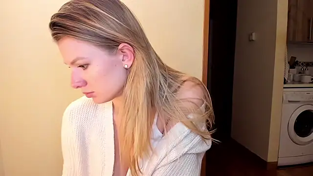 Snapshot of Annloveyou chatting on 01-06-26, 07:50 Annloveyou online show from 01-06-26, 07:50