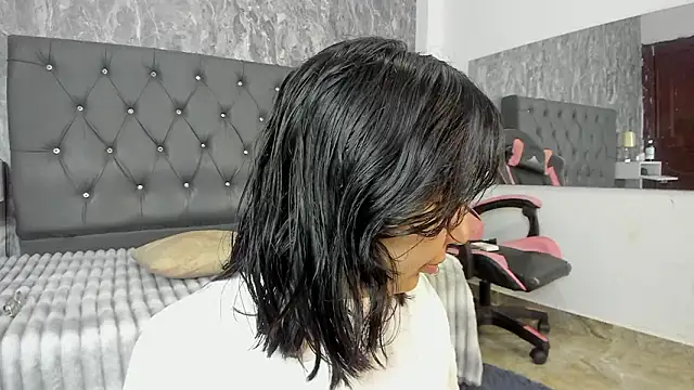 Lia sarahi online show from 03-07-26, 11:40