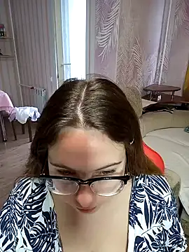 Snapshot of DienkaGreen chatting on 12-07-24, 04:09 DienkaGreen online show from 12-07-24, 04:09