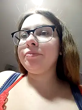 Snapshot of DienkaGreen chatting on 12-20-24, 01:54 DienkaGreen online show from 12-20-24, 01:54