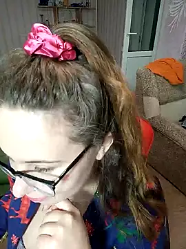 Snapshot of DienkaGreen chatting on 01-12-25, 11:07 DienkaGreen online show from 01-12-25, 11:07