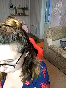 Snapshot of DienkaGreen chatting on 01-13-25, 10:25 DienkaGreen online show from 01-13-25, 10:25