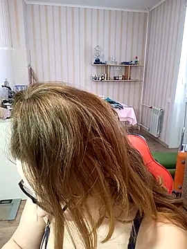 Snapshot of DienkaGreen chatting on 02-23-25, 05:23 DienkaGreen online show from 02-23-25, 05:23