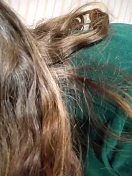 Snapshot of DienkaGreen chatting on 03-01-25, 01:18 DienkaGreen online show from 03-01-25, 01:18